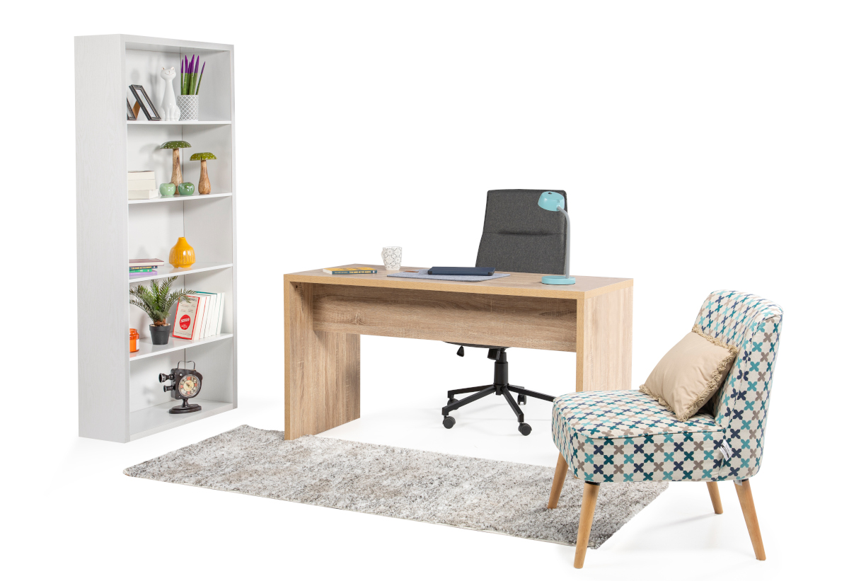 Απεικονίζεται το γραφείο μαζί με μια σύνθεση επίπλων γραφείου.